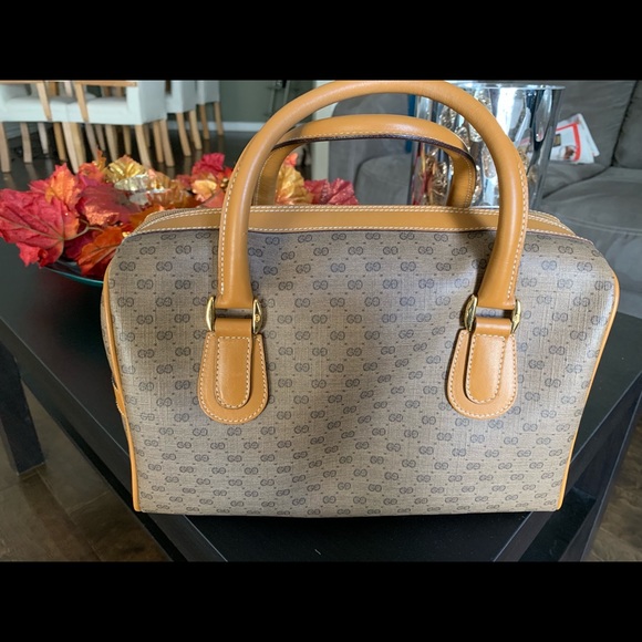 Authentic Gucci Vintage 👜👑 - Picture 4 of 8